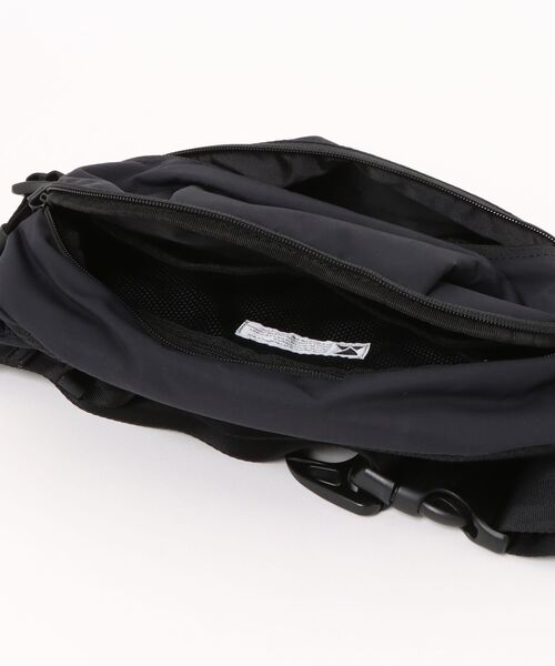 MAKAVELIC(マキャベリック)の「【RES】【MAKAVELIC】JADE E.P. WAIST BAG EVOLUTION(ボディバッグ/ウエストポーチ・メンズ・ブラック・FREE)」の4枚目の写真
