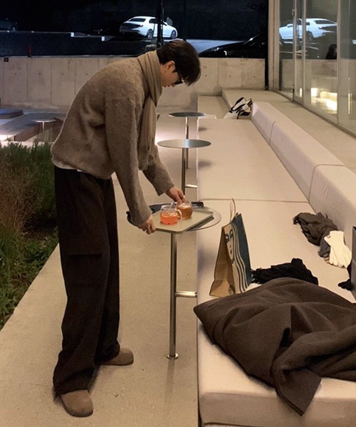 NOWLE（ノウル）の「【NOWLE】クルーネック プルオーバー シャギー ニット（ニット/セーター・メンズ・ライトベージュ・MEDIUM/LARGE/X-LARGE）」の19枚目の写真