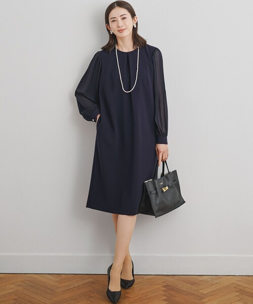 23区（ニジュウサンク）の「トリアセダブルジョーゼット シフォンスリーブ ワンピース（ワンピース・レディース・ネイビー系・40/38/36）」の2枚目の写真