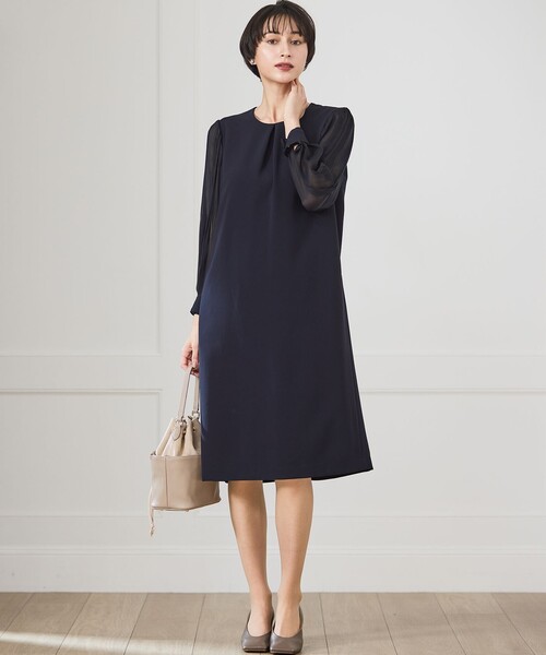 23区（ニジュウサンク）の「トリアセダブルジョーゼット シフォンスリーブ ワンピース（ワンピース・レディース・ネイビー系・40/38/36）」の3枚目の写真