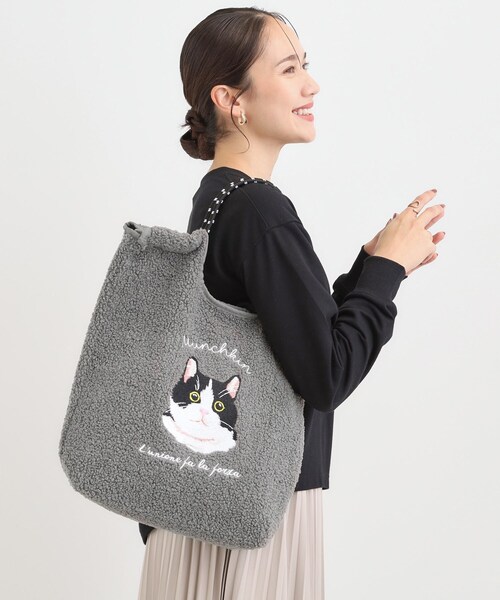 SHOO・LA・RUE（シューラルー）の「ボア刺繍アニマルコードトートバッグ（トートバッグ・レディース・ブラウン系その他2/グレー系/アイボリー系・00）」の2枚目の写真