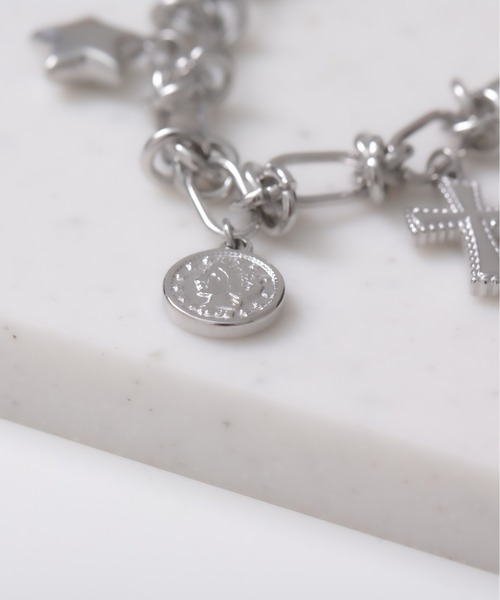 HALEY PESCA(ヘーリーペスカ)の「HALEY PESCA/ステンレス アッセンブル モチーフチェーンネックレス(ネックレス・レディース・シルバー・FREE)」の3枚目の写真