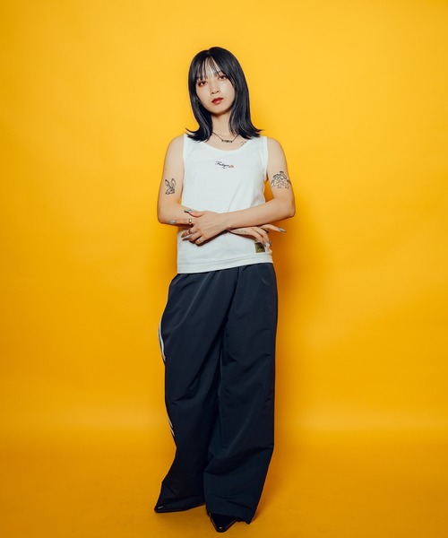 Subciety(サブサエティ)の「【WOMEN】Rose tank top(タンクトップ・レディース・ホワイト/ダークグレー/ブラック・FREE)」の7枚目の写真