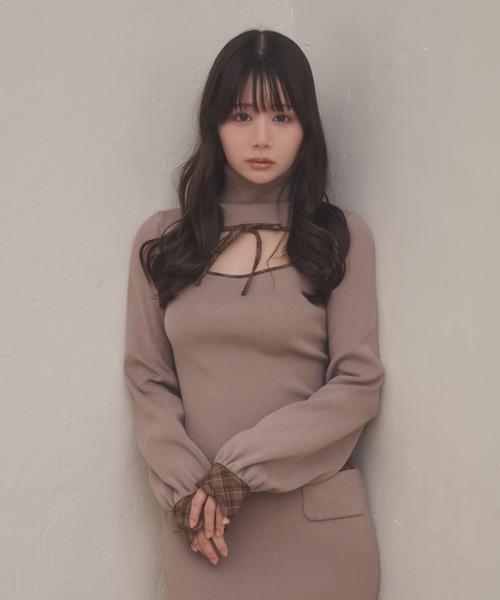 M DOLLY(エムドリー)の「*M DOLLY original* check accent dolcina knit dress /チェックアクセントドルチーナニットドレス(ワンピース・レディース・グレイッシュベージュ/ブラック・FREE)」の11枚目の写真