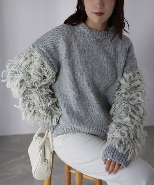 Riberry(リベリー)の「ループヤーンデザインスリーブニット(ニット/セーター・レディース・ベージュ/オフホワイト/杢グレー/グレー系・MEDIUM)」の3枚目の写真