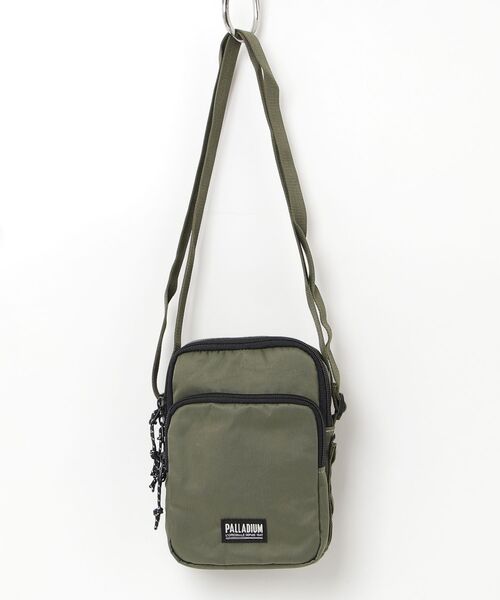 PALLADIUM（パラディウム）の「PALLADIUM/パラディウム VERTICAL BAG（ショルダーバッグ・メンズ・ブラウン/ブラック/カーキ・FREE）」の3枚目の写真