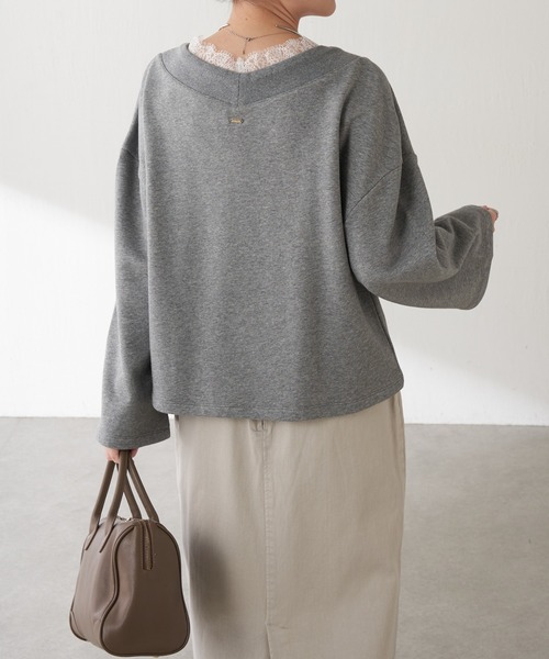 COLLAGE GALLARDAGALANTE(コラージュガリャルダガランテ)の「レース付Vスウェット(スウェット・レディース・グレー/ベージュ・FREE)」の6枚目の写真