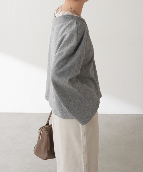 COLLAGE GALLARDAGALANTE(コラージュガリャルダガランテ)の「レース付Vスウェット(スウェット・レディース・グレー/ベージュ・FREE)」の7枚目の写真