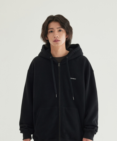 COVERNAT(カバーナット)の「スモールロゴ起毛フードジップアップ ブラック(パーカー・レディース・その他・MEDIUM/SMALL/LARGE/XX-LARGE/X-LARGE/X-SMALL)」の5枚目の写真