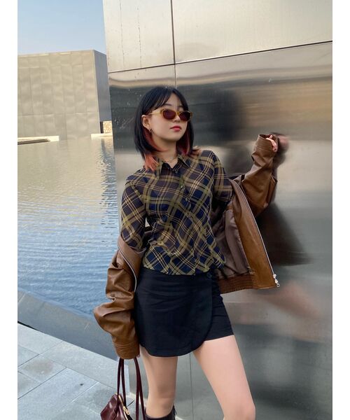 KOLEAT(コレット)の「WOMENスリムセミミニスカート【スカート】BLACK(スカート・レディース・ブラック・MEDIUM/SMALL)」の3枚目の写真