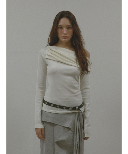 ASURA(アスラ)の「GRACE SHIRRING T (IVORY)(Tシャツ/カットソー・レディース・その他・OS)」の1枚目の写真