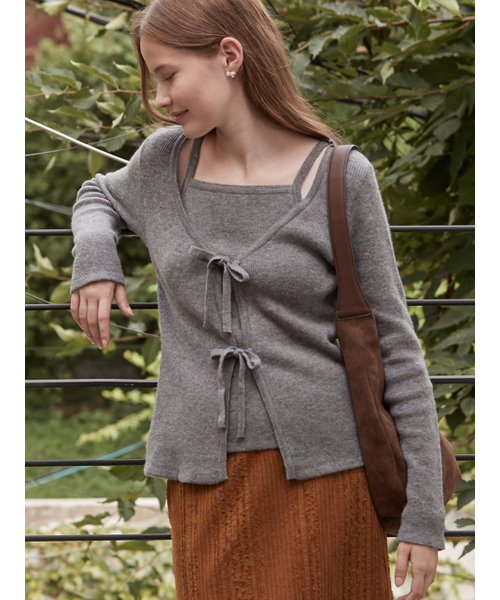 BEMUSE MANSION(ビミューズマンション)の「Ribbon layered cardigan - Cocoa(カーディガン/ボレロ・レディース・ダークブラウン・FREE)」の4枚目の写真