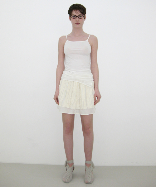 CACELE(カッセル)の「RIPPLE LAYERED SKIRTS, IVORY(スカート・レディース・その他・FREE)」の2枚目の写真