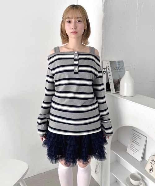 Loueme(ルエム)の「オフショルボーダールーズトップス(Tシャツ/カットソー・レディース・グレー/ピンク・FREE)」の11枚目の写真