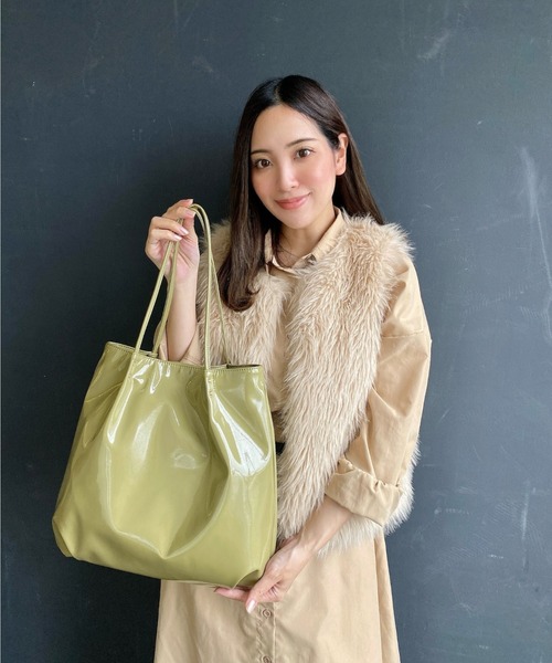 LEBELIER(ルベリエ)の「ソフトエナメルA4トート(トートバッグ・レディース・ピンク/ブラック/グレー系その他/グレー・FREE)」の10枚目の写真