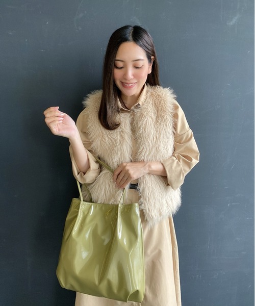 LEBELIER(ルベリエ)の「ソフトエナメルA4トート(トートバッグ・レディース・ピンク/ブラック/グレー系その他/グレー・FREE)」の11枚目の写真