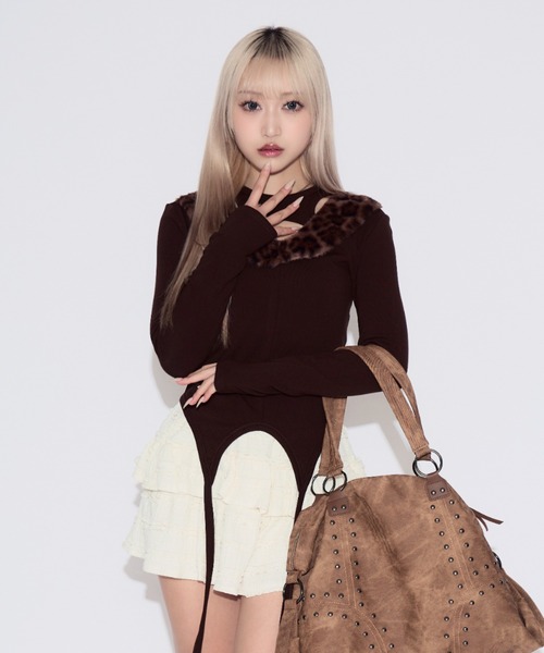 tinkerend(ティンカーエンド)の「Leopard Fur Cutout Tops / ヒョウ柄ファーカットアウトトップス(Tシャツ/カットソー・レディース・ブラウン/ブラック・FREE)」の18枚目の写真