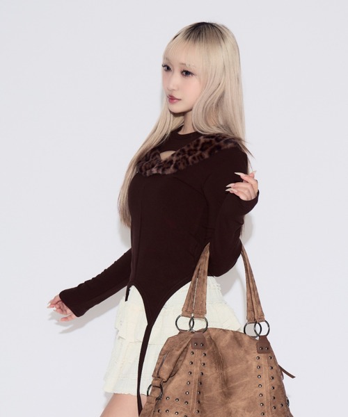 tinkerend(ティンカーエンド)の「Leopard Fur Cutout Tops / ヒョウ柄ファーカットアウトトップス(Tシャツ/カットソー・レディース・ブラウン/ブラック・FREE)」の19枚目の写真