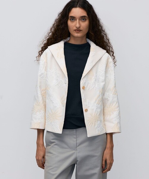 BACCA(バッカ)の「マトラッセ セーラーカラージャケット(その他アウター・レディース・ライトベージュ・36)」の3枚目の写真