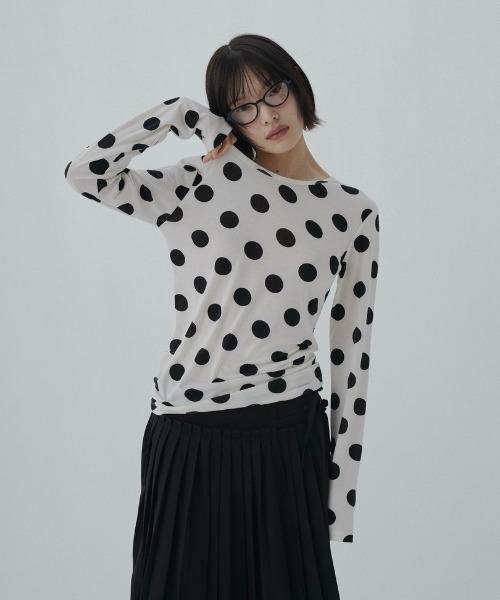 FEKETE（フェケテ）の「polka dot long sleeve tee / ドットロンT（Tシャツ/カットソー・レディース・ホワイト・LARGE/MEDIUM/SMALL）」の8枚目の写真