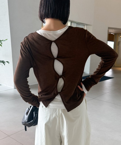 select MOCA by son(セレクトモカバイソン)の「2WAYツイストシアーテレコトップス【by SON】(Tシャツ/カットソー・レディース・チャコールグレー/ブラウン/アイボリー・FREE)」の1枚目の写真