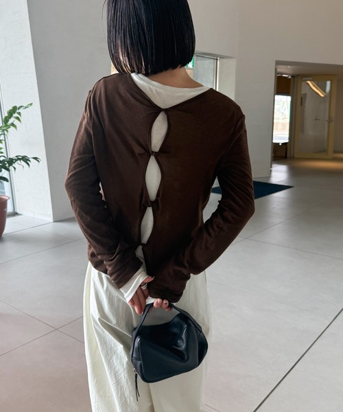 select MOCA by son(セレクトモカバイソン)の「2WAYツイストシアーテレコトップス【by SON】(Tシャツ/カットソー・レディース・チャコールグレー/ブラウン/アイボリー・FREE)」の9枚目の写真