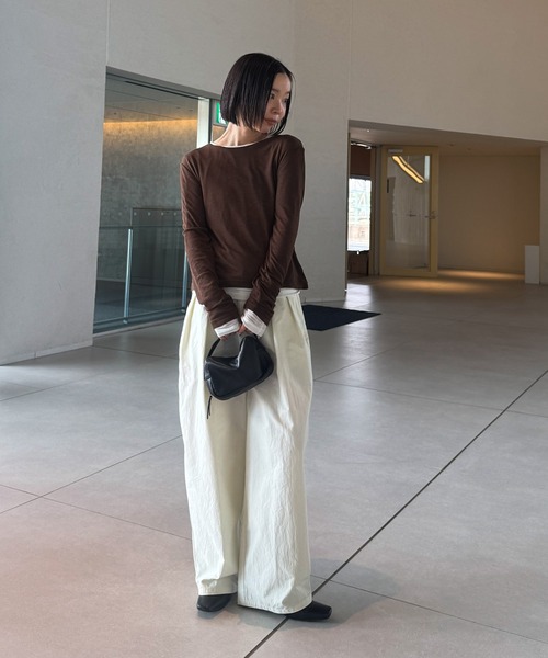 select MOCA by son(セレクトモカバイソン)の「2WAYツイストシアーテレコトップス【by SON】(Tシャツ/カットソー・レディース・チャコールグレー/ブラウン/アイボリー・FREE)」の11枚目の写真