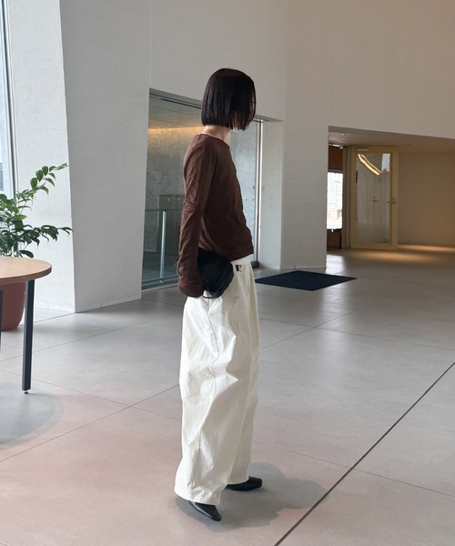 select MOCA by son(セレクトモカバイソン)の「2WAYツイストシアーテレコトップス【by SON】(Tシャツ/カットソー・レディース・チャコールグレー/ブラウン/アイボリー・FREE)」の12枚目の写真