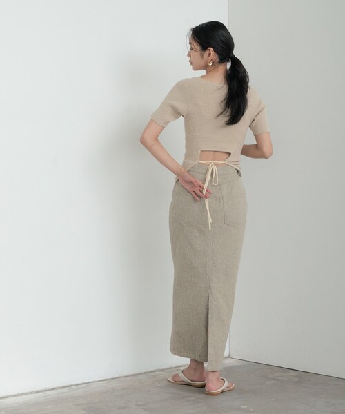 GALLEST(ギャレスト)の「バックカットアウトニット(ニット/セーター・レディース・ベージュ/ライトブルー・38)」の16枚目の写真