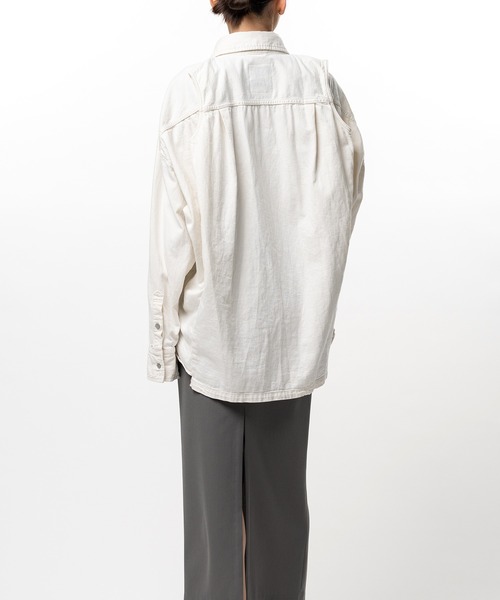 Maison MIHARA YASUHIRO(メゾンミハラヤスヒロ)の「Vest Combined Denim Shirt(シャツ/ブラウス・レディース・ホワイト/インディゴブルー・36/38)」の6枚目の写真