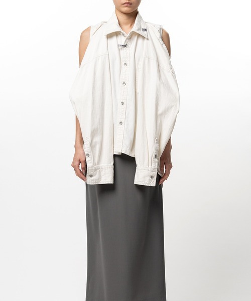 Maison MIHARA YASUHIRO(メゾンミハラヤスヒロ)の「Vest Combined Denim Shirt(シャツ/ブラウス・レディース・ホワイト/インディゴブルー・36/38)」の8枚目の写真