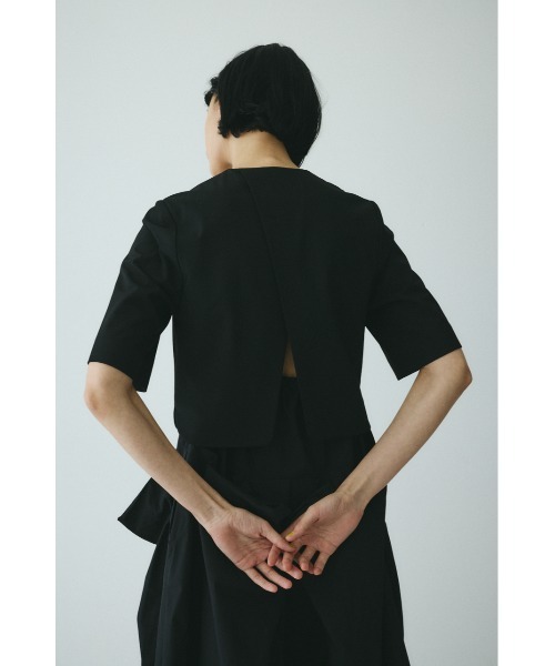 HeRIN.CYE(ヘリンドットサイ)の「CLO Round hem half sleeve JK クロラウンドヘムハーフスリーブジャケット(その他アウター・レディース・ブラック・36/38)」の9枚目の写真