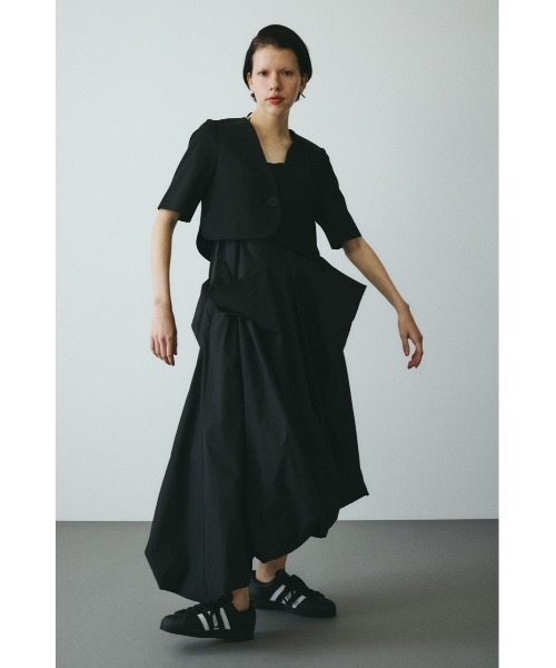 HeRIN.CYE(ヘリンドットサイ)の「CLO Round hem half sleeve JK クロラウンドヘムハーフスリーブジャケット(その他アウター・レディース・ブラック・36/38)」の4枚目の写真
