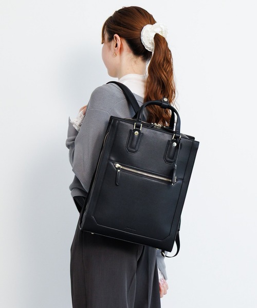 Jewelna Rose(ジュエルナローズ)の「アリゼ リュック A4/13.3インチPC収納 16302(バックパック/リュック・レディース・ブラック/グレイッシュベージュ/ベージュ/ブラウン系その他・FREE)」の2枚目の写真