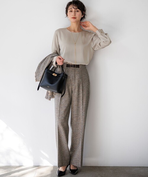 23区 S(ニジュウサンクチイサイサイズ)の「リネンライクブッチャー ワイドパンツ(その他パンツ・レディース・ダークブラウン系3/ライトグリーン系3・34/32)」の3枚目の写真