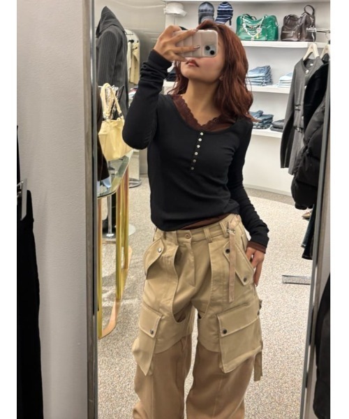 SLY(スライ)の「LACE DOCKING CUT TOPS レースドッキングカットトップス 春服(Tシャツ/カットソー・レディース・ブラウン/アイボリー・FREE)」の18枚目の写真