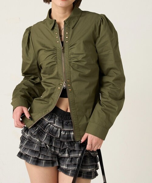 WHO'S WHO gallery(フーズフーギャラリー)の「ギャザースタッズコンパクトシャツ(シャツ/ブラウス・レディース・カーキ/ブラック/ホワイト・FREE)」の10枚目の写真