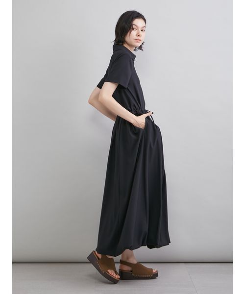Mila Owen(ミラオーウェン)の「リネン混バルーンシャツワンピース(ワンピース・レディース・ベージュ/ホワイト/ブラック・0/1)」の13枚目の写真