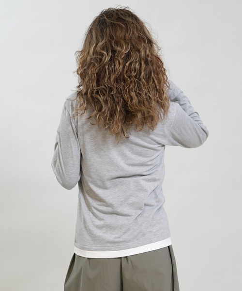 RIKKA FEMME(リッカファム)の「RIKKA FEMME/リッカファム 長袖 Tシャツ ロンT 重ね着風 UVカット 接触冷感 RF6S-2202(Tシャツ/カットソー・レディース・ネイビー/グレー・S/M/M/L)」の4枚目の写真