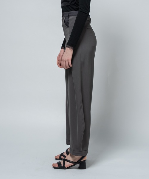 CITY TOKYO（シティトウキョウ）の「【CITY TOKYO/シティートウキョウ】Twill Barrel Leg Pants/ツイルバレルレッグパンツ（その他パンツ・レディース・ブラック/アイボリー/ダークグレー・2/1）」の12枚目の写真