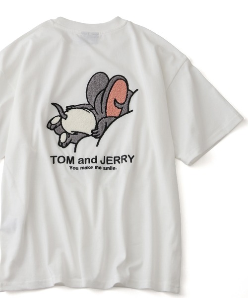 Tom＆Jerry（トムアンドジェリー）の「【Tom & Jerry/トム & ジェリー】アソート アートワークデザイン サガラ刺繍 半袖Tシャツ（Tシャツ/カットソー・メンズ・ブラック系/グレイッシュベージュ/サックスブルー系/オートミール/ホワイト系/サックスブルー系1/ブラック系1/ホワイト系1・M/LL/L）」の2枚目の写真