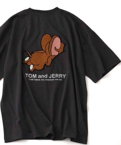 Tom＆Jerry（トムアンドジェリー）の「【Tom & Jerry/トム & ジェリー】アソート アートワークデザイン サガラ刺繍 半袖Tシャツ（Tシャツ/カットソー・メンズ・ブラック系/グレイッシュベージュ/サックスブルー系/オートミール/ホワイト系/サックスブルー系1/ブラック系1/ホワイト系1・M/LL/L）」の4枚目の写真