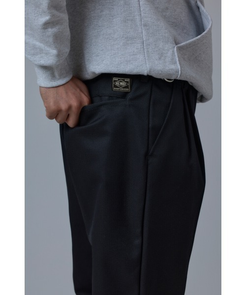 BIG MIKE（ビッグマイク）の「BIG MIKE ビックマイク/ 26春夏新作 セットアップ対応 ツータックチノパンツ //// 102617700（チノパンツ・メンズ・チャコール/ブラック/グリーン/ベージュ・30/32/34/36）」の5枚目の写真