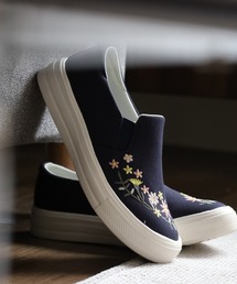 onni ELAMA 軽量 花刺繍キャンバススリッポン スニーカー