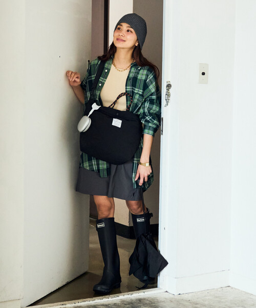 FREAK'S STORE（フリークスストア）の「Barbour/バブアー BEDE サイドストラップ レインブーツ/ビード レインブーツ（レインシューズ・レディース・ネイビー/ブラック/オリーブ・4/5/6）」の14枚目の写真