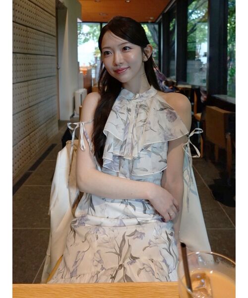 MERCURYDUO(マーキュリーデュオ)の「花柄アメスリラッフルワンピース(ワンピース・レディース・ピンク/ライトブルー/アイボリー・MEDIUM/SMALL)」の8枚目の写真
