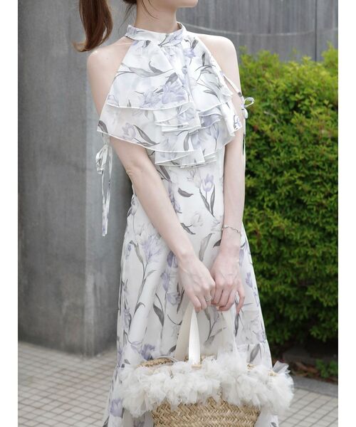 MERCURYDUO(マーキュリーデュオ)の「花柄アメスリラッフルワンピース(ワンピース・レディース・ピンク/ライトブルー/アイボリー・MEDIUM/SMALL)」の19枚目の写真