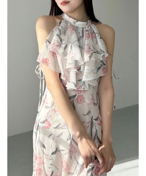 MERCURYDUO(マーキュリーデュオ)の「花柄アメスリラッフルワンピース(ワンピース・レディース・ピンク/ライトブルー/アイボリー・MEDIUM/SMALL)」の4枚目の写真