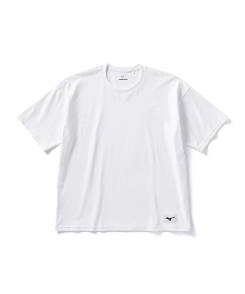 MIZUNO(ミズノ )の「MIZUNO LOOSE-FIT T-SHIRT(ミズノ ルーズフィットTシャツ)(Tシャツ/カットソー・メンズ・ブラウン/ホワイト/オリーブ系/ブルー系/レッド系/ブラック・MEDIUM/X-LARGE/LARGE)」の1枚目の写真