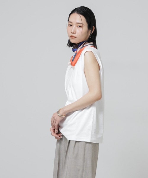 NANO universe（ナノユニバース）の「Anti Soaked(R) 汗染み防止ノースリーブTシャツ（Tシャツ/カットソー・レディース・トップグレー/ブラック/ホワイト/チャコール・S/M）」の16枚目の写真